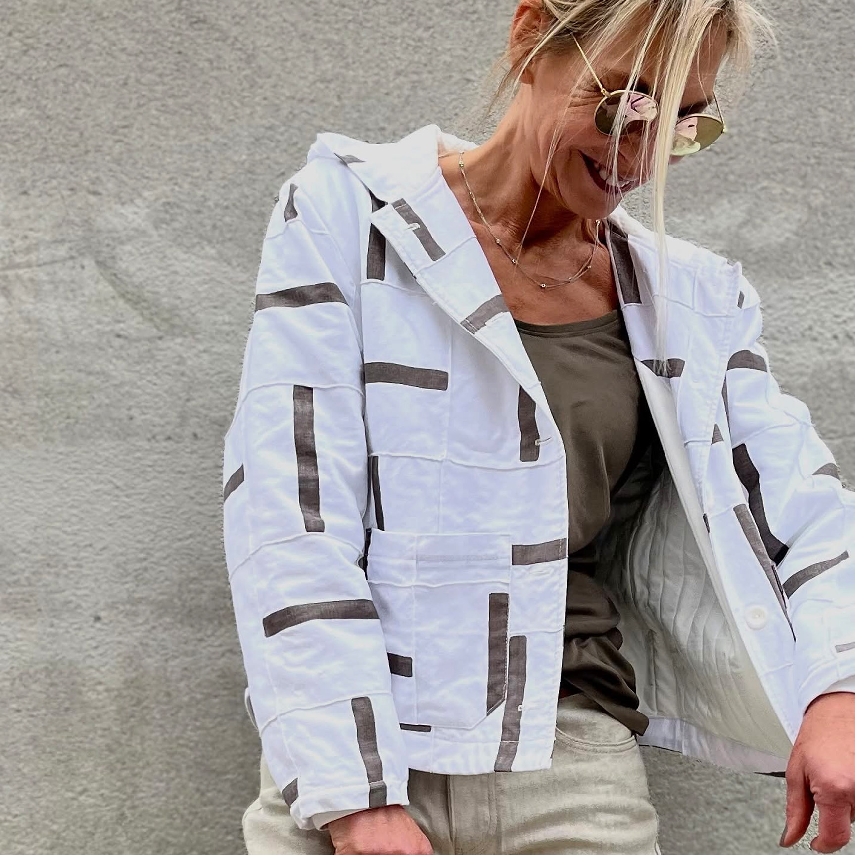 Signature jacket by Tina made from cotton-linen fabric from Wovena